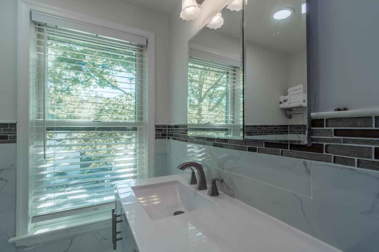 Luxurious Retreat, Parking, Restaurants, Near New Hope, 1Mile Delaware River Lambertville Εξωτερικό φωτογραφία